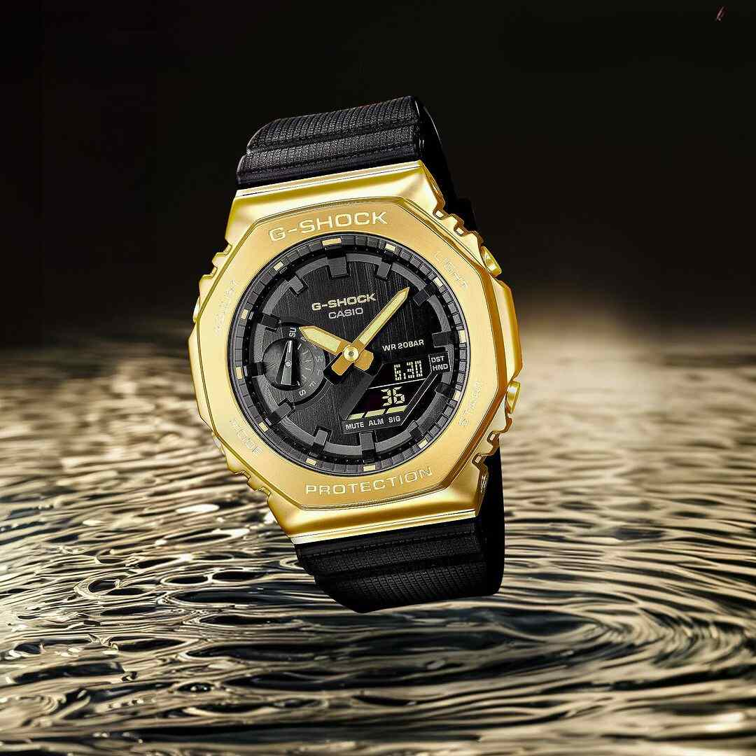 RELOJ GSHOCK OAK  METAL MULTICOLOR